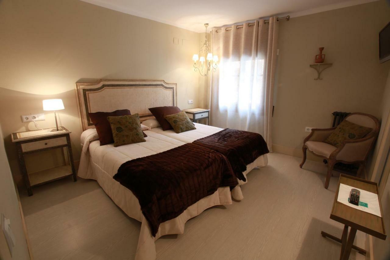 Hotel Poldo La Guingueta D'Aneu エクステリア 写真
