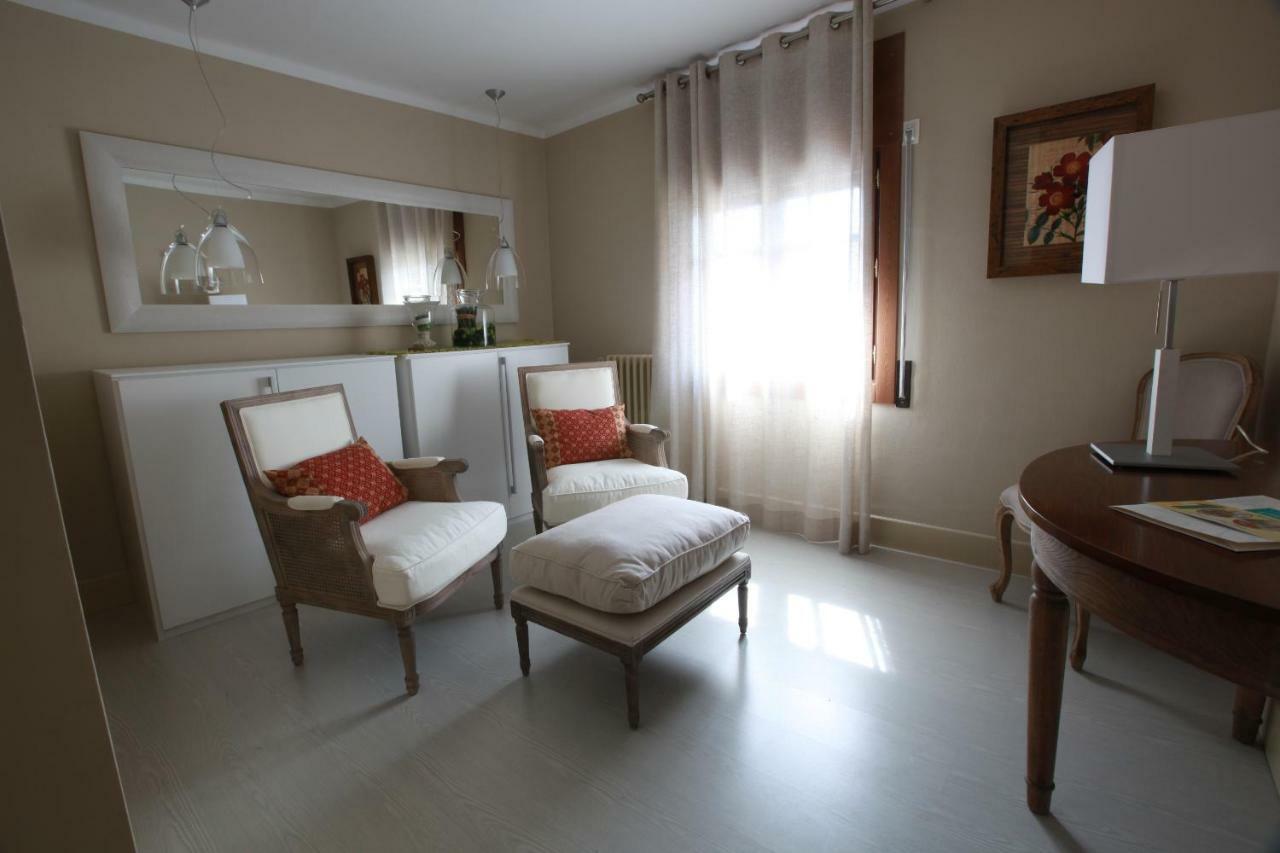 Hotel Poldo La Guingueta D'Aneu エクステリア 写真